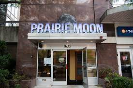 Prairie Moon reopens on Chicago Avenue with expanded bar and menu